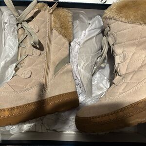 BareTraps Lara Snow Boots | Women’s Size 6 | Beige |‎ Good Condition